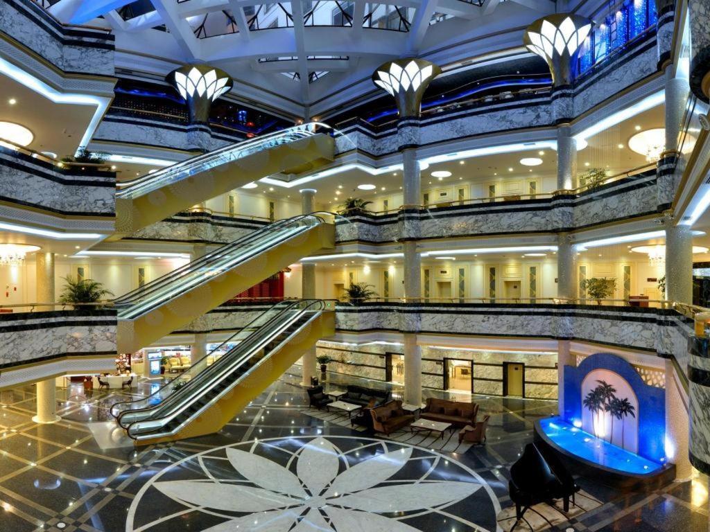 Baohua Harbour View Hotel Haikou  Exteriör bild