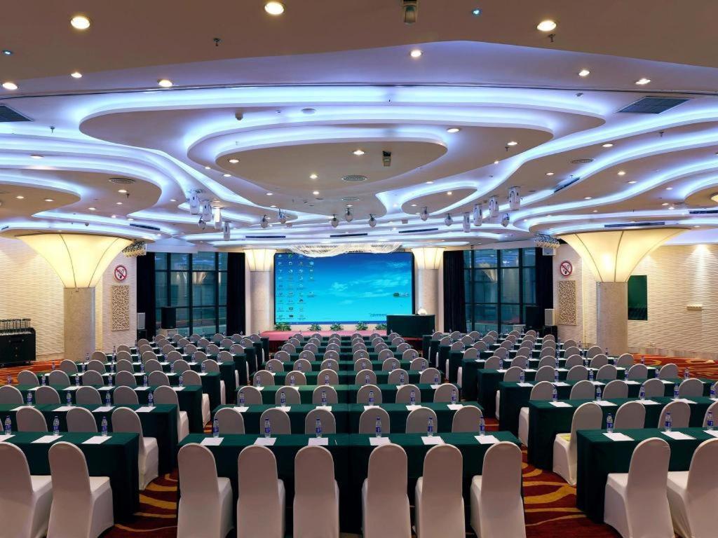 Baohua Harbour View Hotel Haikou  Exteriör bild
