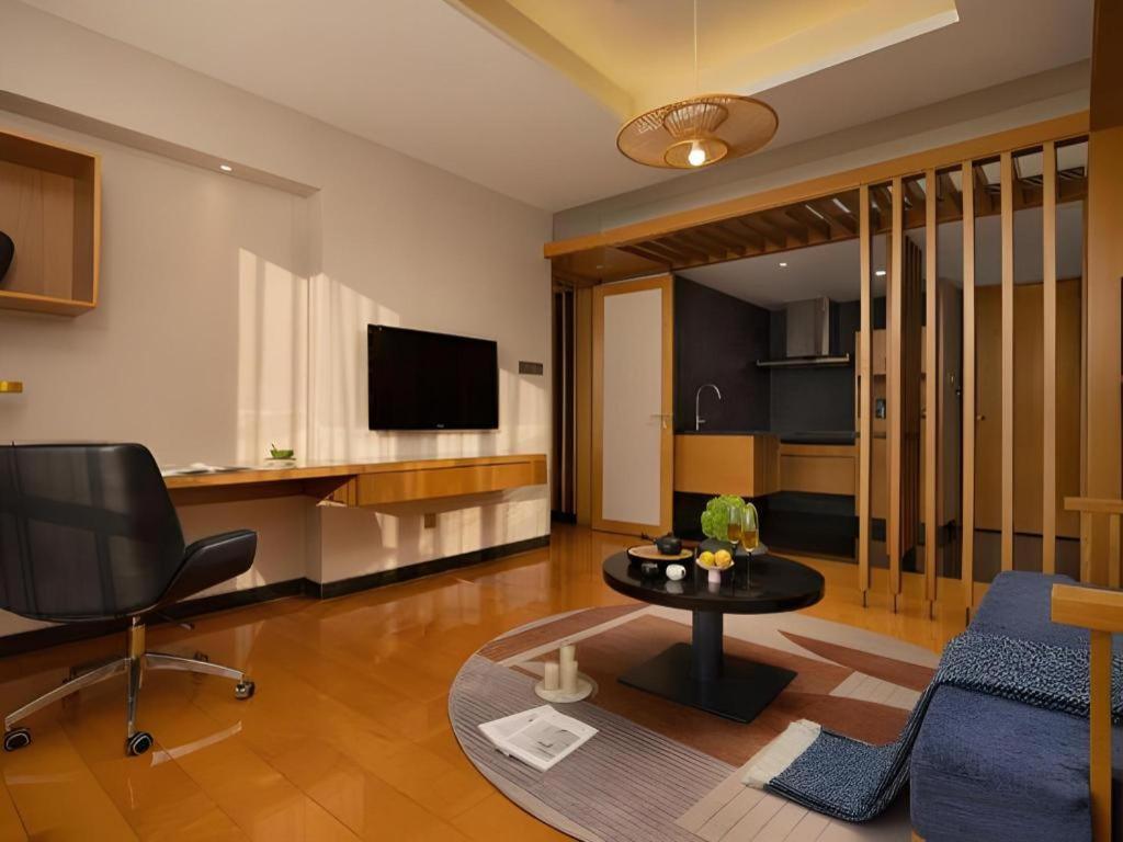 Baohua Harbour View Hotel Haikou  Exteriör bild