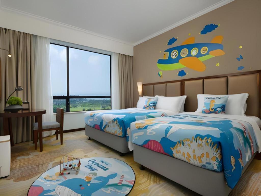 Baohua Harbour View Hotel Haikou  Exteriör bild