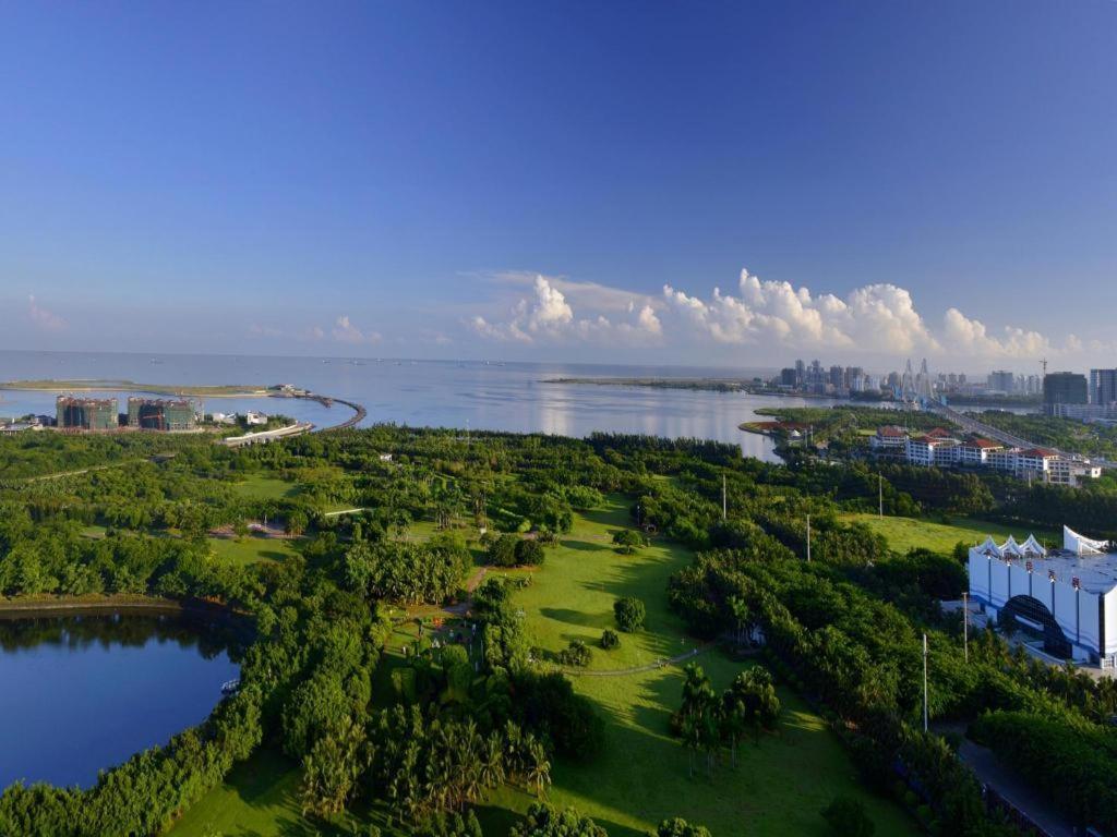 Baohua Harbour View Hotel Haikou  Exteriör bild